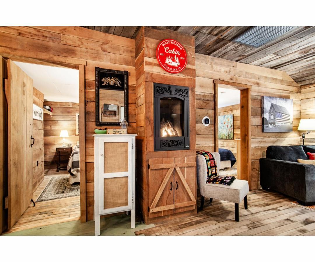 Beary Relaxing Cabin - Rustic With Outdoor Patio Таунсенд Экстерьер фото