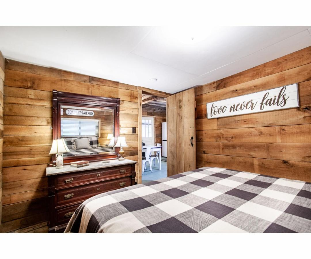 Beary Relaxing Cabin - Rustic With Outdoor Patio Таунсенд Экстерьер фото
