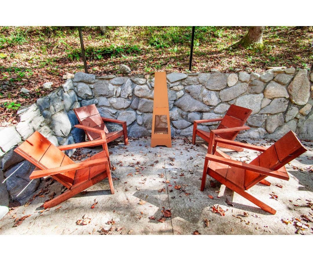 Beary Relaxing Cabin - Rustic With Outdoor Patio Таунсенд Экстерьер фото
