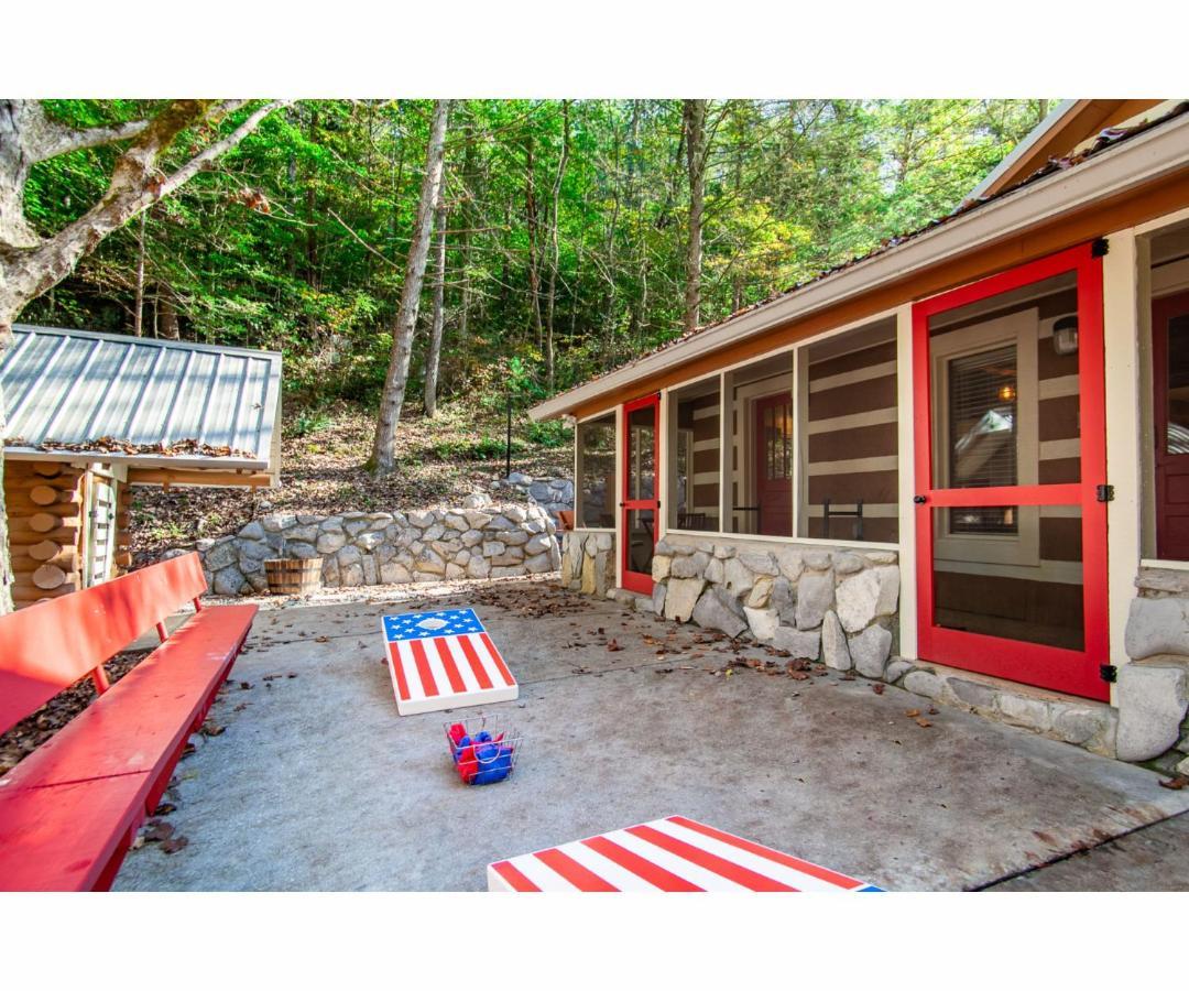 Beary Relaxing Cabin - Rustic With Outdoor Patio Таунсенд Экстерьер фото