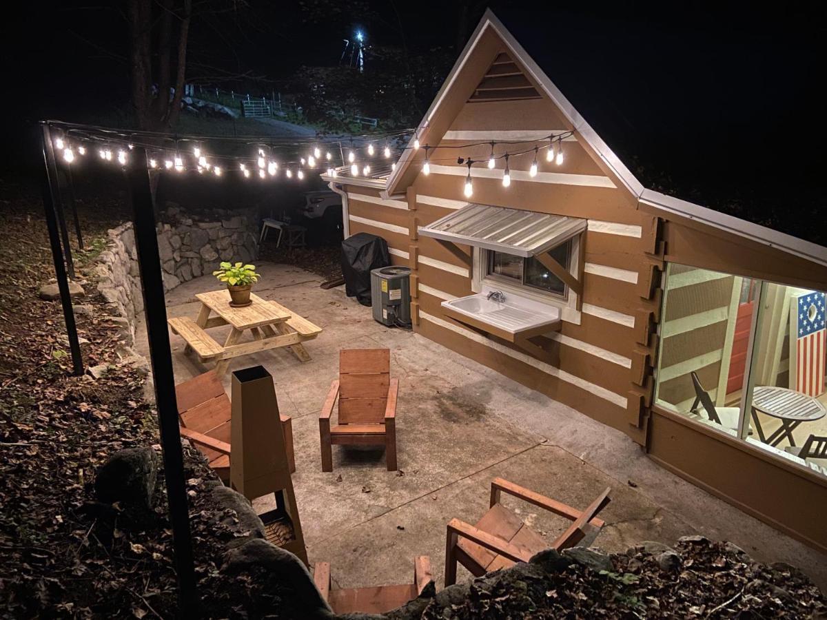 Beary Relaxing Cabin - Rustic With Outdoor Patio Таунсенд Экстерьер фото